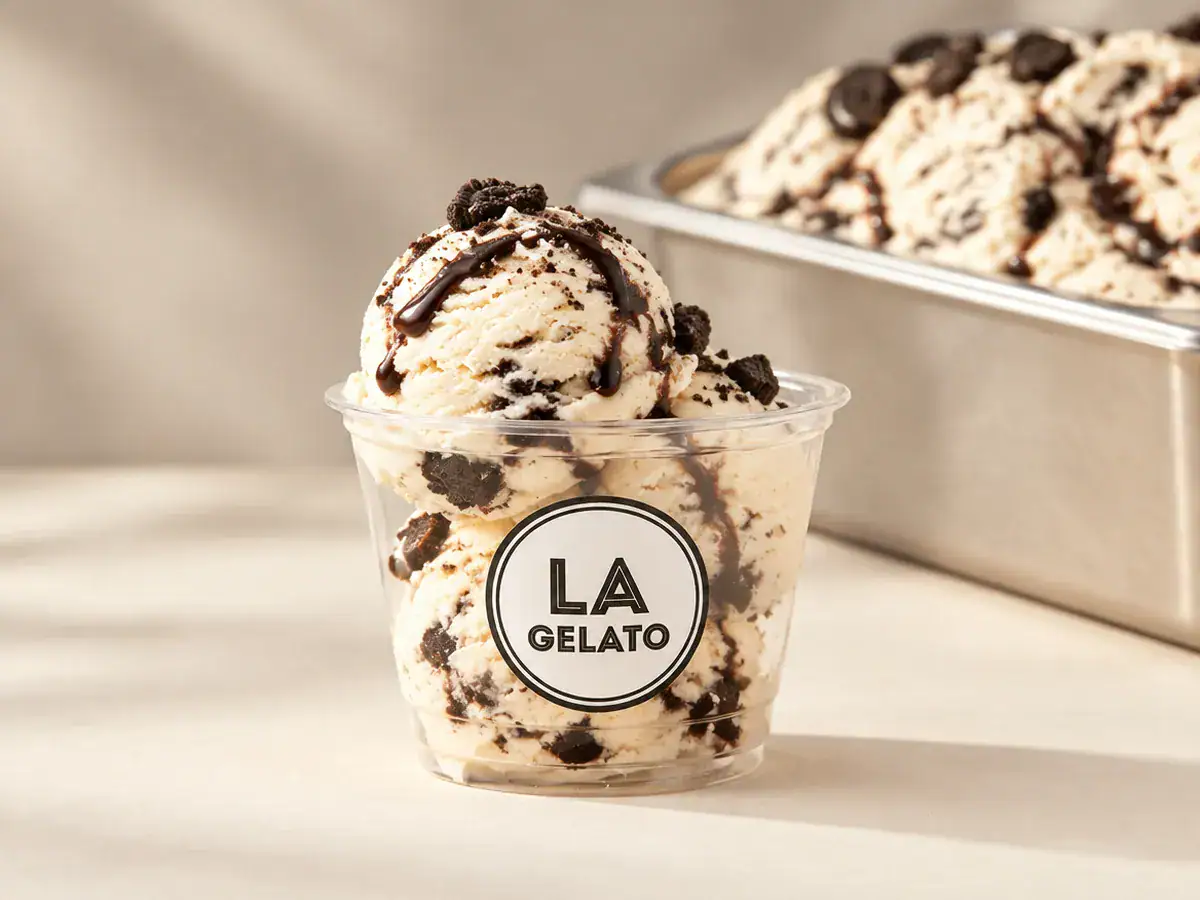 Gelato cookies & cream dalam cup La Gelato