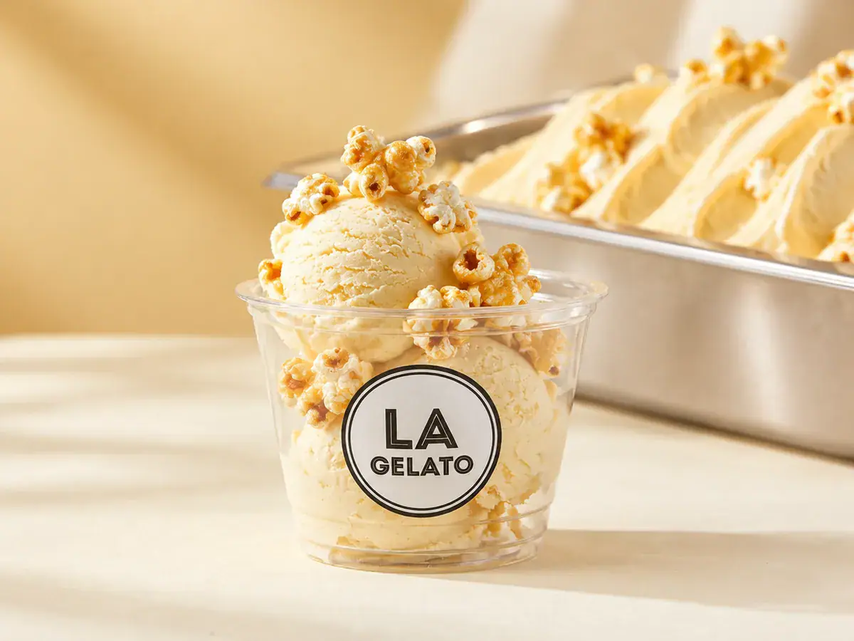 Gelato popcorn dalam cup La Gelato